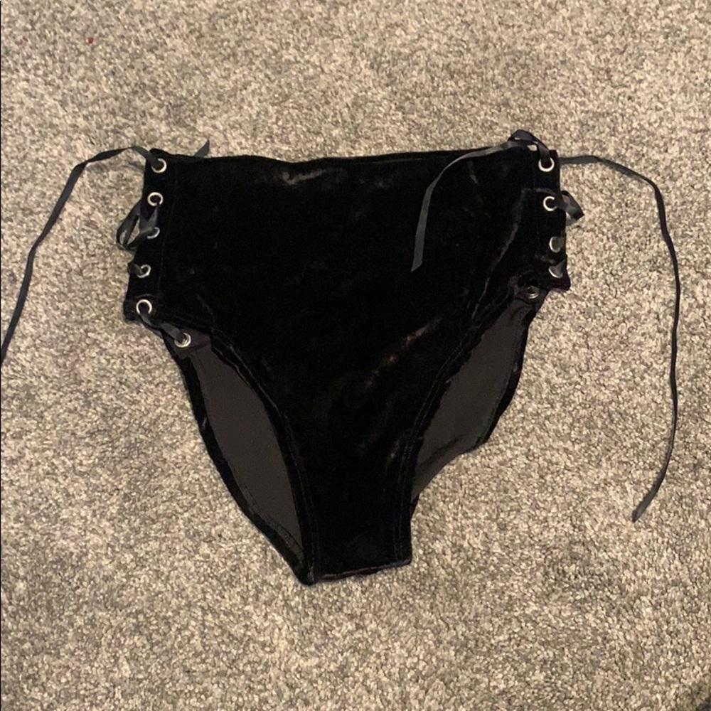 Black rave bottoms